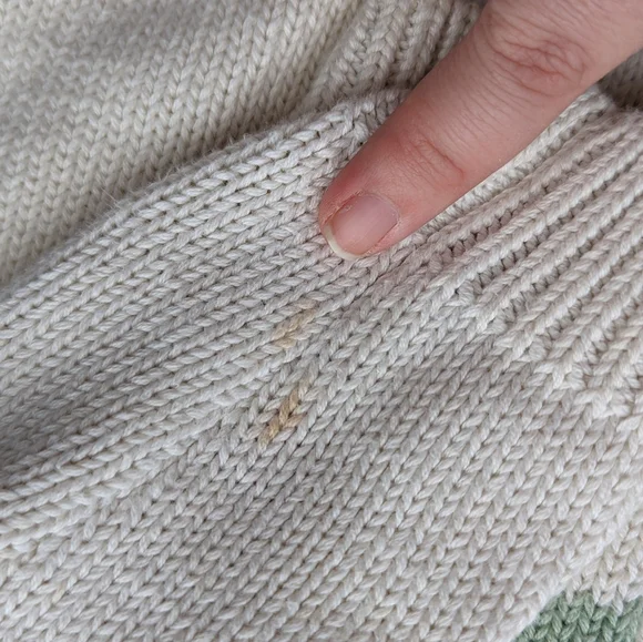 Floral Patterned Cream Sweater - Picture 6 of 8